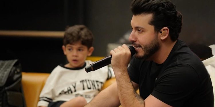Murilo Huff abre o jogo sobre culpa e distância do filho: 'Chorava no camarim'