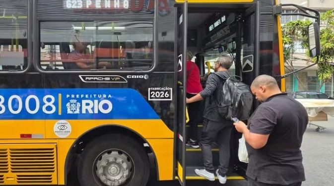Pagamento sem dinheiro nos ônibus: medida passa valer como teste neste domingo; tire suas dúvidas