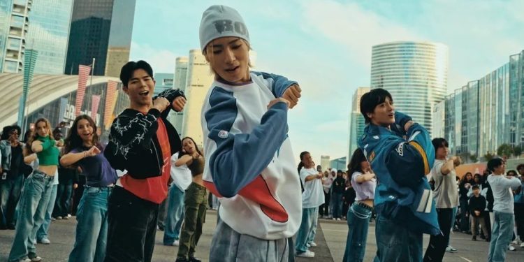 Primeiro grupo de K-pop com deficiência auditiva leva inclusão à K-Content Biz Week