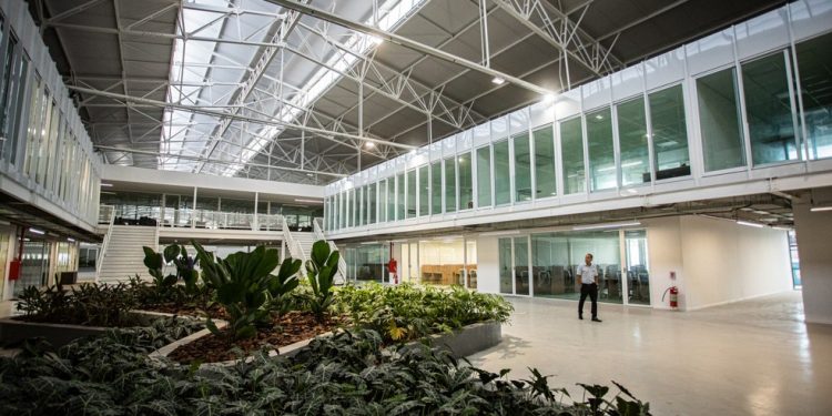 Porto Maravalley, onde funciona faculdade do Instituto de Matemática Pura Aplicada( Impa) — Foto: Hermes de Paula / Agência O GLOBO