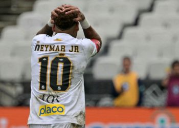 Santos pede anulação de jogo contra Coritiba após confusão envolvendo Neymar