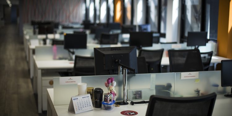 Semana de 4 dias não vai acontecer da noite para o dia, mas pode transformar como vivemos e trabalhamos