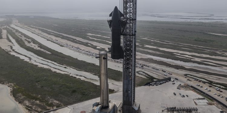 SpaceX adia lançamento de novo foguete que promete revolucionar mercado e aumentar fortuna de Musk