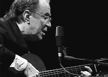 Vem aí a cinebiografia de... João Gilberto