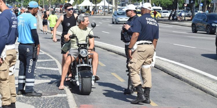 Você sabe onde pode andar de motinha e bicicleta elétrica no Rio? Veja o que está liberado e o que é proibido