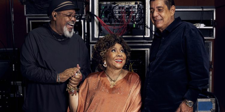Zeca, Alcione e Aragão: na hora do ensaio, é trio, piada e bomba
