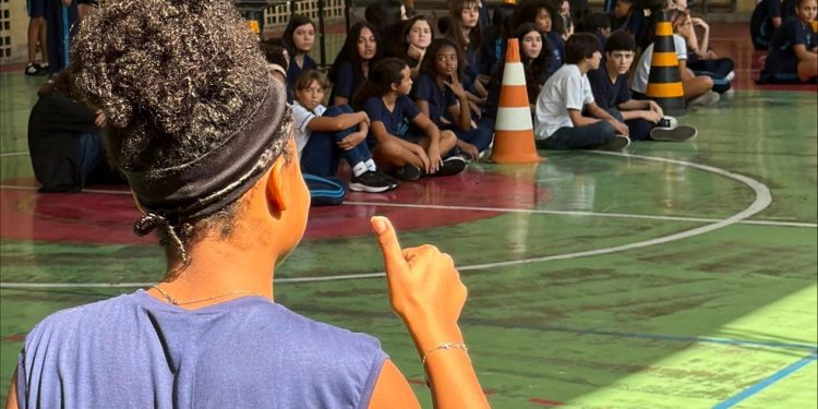 Alunos do Pedro II participaram do Dia do Desafio, promovido pelo Sesc-RJ — Foto: Divulgação/Sesc-RJ