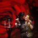 Paulo Gustavo e Dona Déa na peça 'Filho da mãe', em 2019, quando dividiram o palco — Foto: Rubens Cerqueira/Divulgação