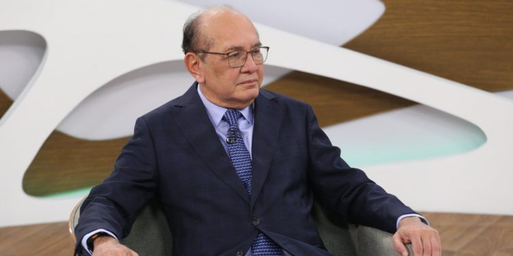 'Erro crasso': Gilmar Mendes critica André Mendonça por receber advogado para tratar de delação de Vorcaro