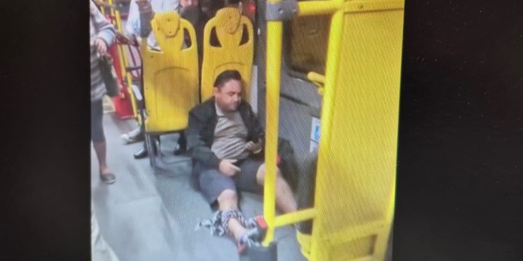 'Todo mundo se abaixou, mas fui atingido': passageiro relata desespero ao ser baleado em ônibus durante operação no Dona Marta