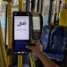 Dinheiro deixa de ser aceito nos ônibus municipais do Rio; veja como pagar a passagem