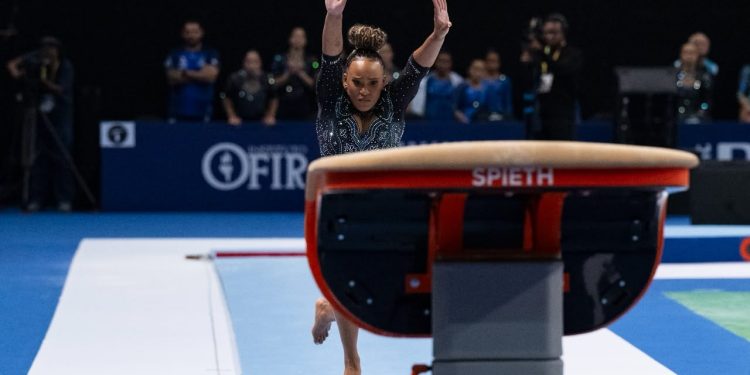 Brasil fica com a prata por equipes no Pan-americano de ginástica e Rebeca, de volta às competições, avança à final do salto