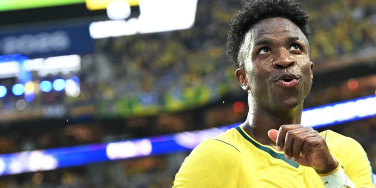 Vini Jr. foi o melhor em campo na vitória do Brasil sobre a Escócia, por 3 a 0, pela última rodada da fase de grupos — Foto: CHANDAN KHANNA / AFP