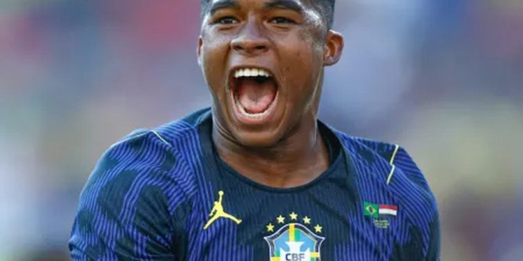 Contra o Egito, último amistoso, Endrick fez o gol decisivo da vitória. Estrela? — Foto: Reprodução
