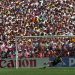 Obsoleto, o Rose Bowl reuniu 94.194 pessoas na final de 1994, vencida pelo Brasil com pênalti perdido de Baggio, da Itália — Foto: aníbal philot/ 17-07-1994
