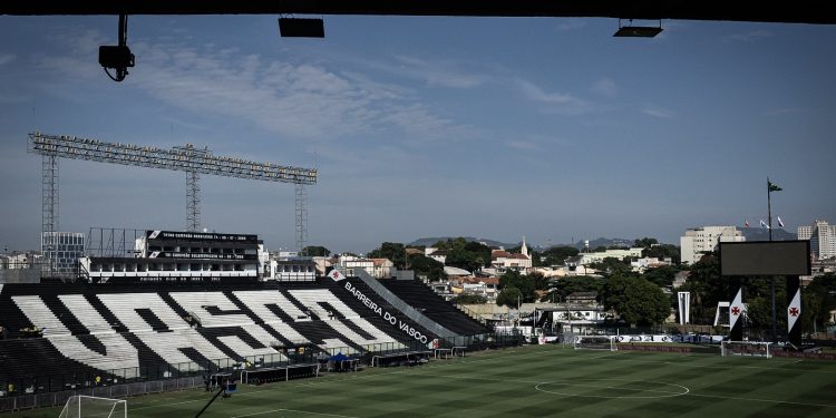Editora Panini, a dos álbuns de figurinha, diz ser credora do Vasco; veja o valor