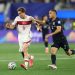 Jogadores de Estados Unidos e Turquia em partida pela Copa do Mundo — Foto: Emilee Chinn/Getty Images/AFP