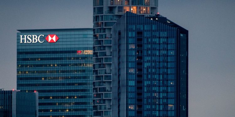 Grandes bancos disputam chefes de IA em guerra por talentos