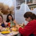 Lojas do Rio apostam em brunch durante aulas de pintura e cerâmica, regadas a uma boa conversa