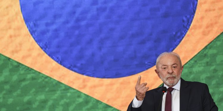 Lula defende convergência de interesses dos setores público e privado