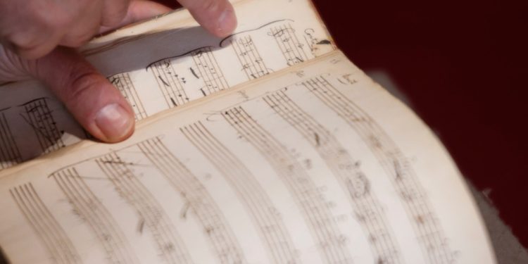 Manuscrito inédito de Mozart é encontrado em Paris: 'Grande descoberta', diz especialista