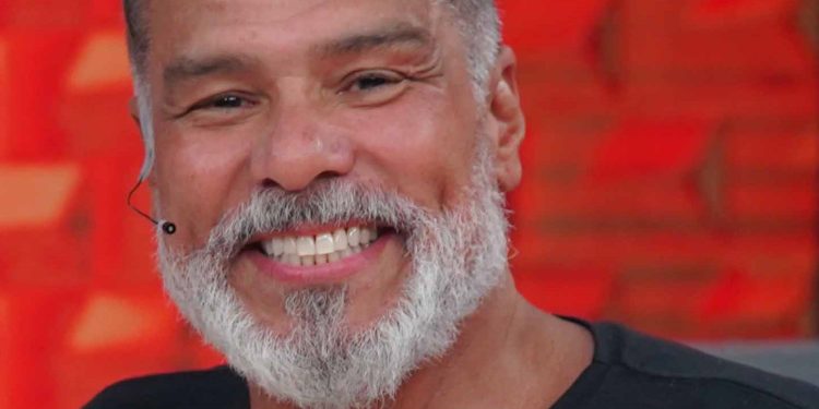Mauricio Mattar revela se pretende assistir ao filme 'A viagem' e fala do retorno às novelas da Globo após 17 anos de afastamento: 'Confesso que estava gostando dessa fase'