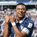 Mbappé coloca Messi e Cristiano Ronaldo acima de todos: 'São os melhores da história'