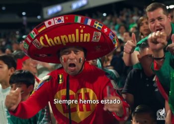 México anuncia convocados com narração do criador de 'Chaves' e filho se emociona: 'Futebol foi uma de suas grandes paixões'