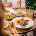O Quitéria, comandado pelo chef David Cruz, combina influências mediterrâneas e brasileiras em uma cozinha solar e autoral — Foto: Divulgação