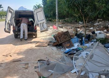 O descarte ilegal de lixo nas ruas do Rio já gerou 120 multas em dois meses