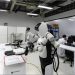 Por que é quase impossível construir um robô sem a China? Entenda