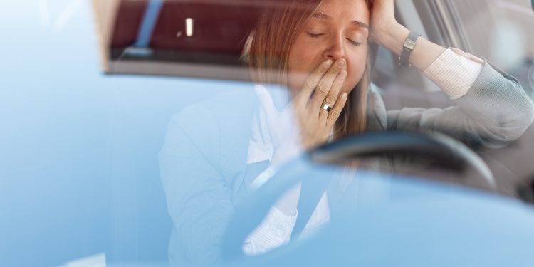 Por que eu fico tão cansado ao dirigir?