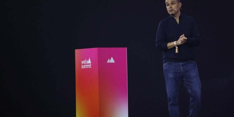 Artur Pereira, diretor do Web Summit para o Brasil, diz que ecossistema de tecnologia no país está "explodindo" — Foto: Lucas Tavares / Agência O GLOBO