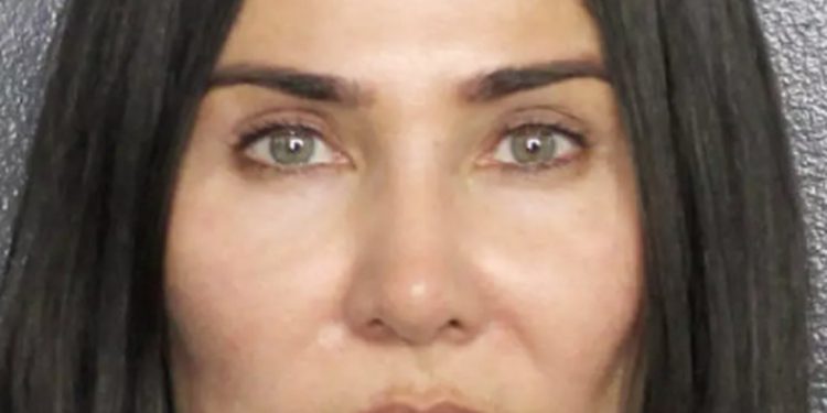 Vivian Gomez foi presa em abril de 2023, nos EUA — Foto: Broward County Sheriff’s Office