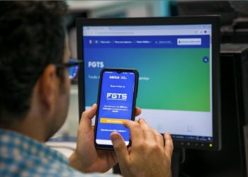 Saque-aniversário do FGTS: calculadora mostra valor a receber