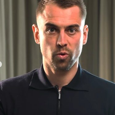 Técnico do Southampton pede desculpas após escândalo de espionagem que custou acesso à Premier League: 'Cometi um erro'