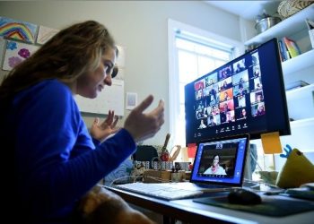 Trabalho remoto e saúde mental: estudo revela que trabalhar em casa aumenta a falta de interação social