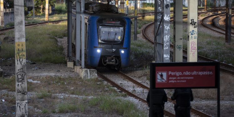 TrensRJ, substituta da SuperVia, demite funcionários e rompe contrato com corretora ligada ao Banco Master