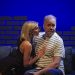 Isabella Santoni e Luiz Fernando Guimarães em cena de "Baixa sociedade", que faz temporada no Teatro Clara Nunes — Foto: Divulgação/Paula Tonelotto