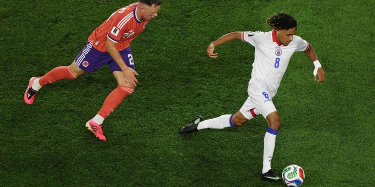Martin Expérience, lateral esquerdo da seleção haitiana — Foto: Mattia Ozbot/Getty Images via AFP