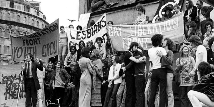 Imagem da "rebelião Stonewall", em Nova York, em 1969 — Foto: Divulgação