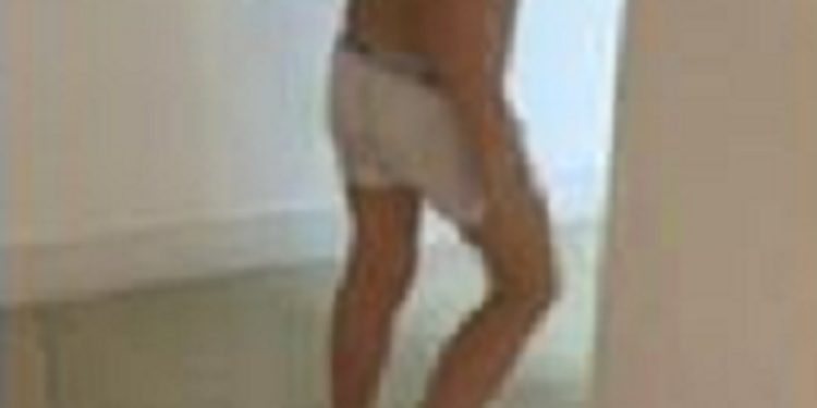 Em vídeo, Henry Borel aparece mancando. Imagens foram feitas por babá que falou de agressões — Foto: Reprodução