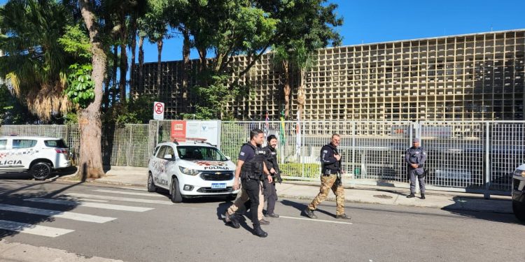 ‘Perdi meu companheiro de vida’, diz viúva de motorista de aplicativo que morreu durante execução de Gritzbach