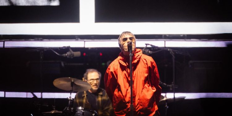 'Wonderwall', do Oasis, e 'Dai dai', de Shakira, viralizam na Copa e chegam ao topo entre as mais ouvidas