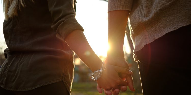 6 dicas simples de psicólogos para turbinar relacionamentos mais longos