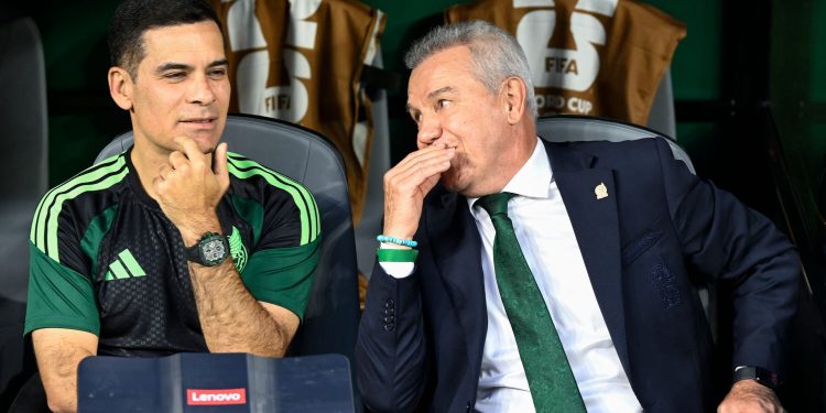Após eliminação na Copa do Mundo, México anuncia troca de técnico