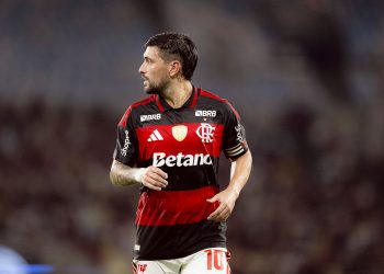 Arrascaeta será homenageado pelo Flamengo com um busto