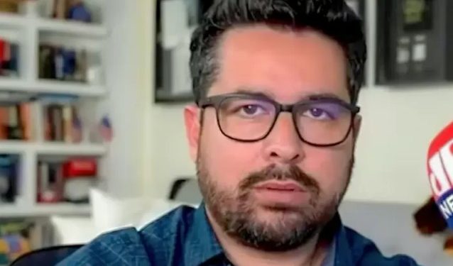 Associação repudia ataques de Paulo Figueiredo a jornalistas: 'Grave incitação ao ódio e à intimidação'
