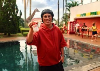 Brahma aciona Conar contra anúncio da Itaipava que associa Ronaldinho Gaúcho à seleção