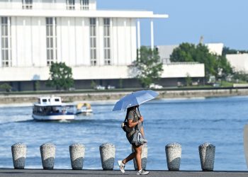 Calor recorde atinge os EUA em meio a Copa e celebração do 250º aniversário do país — Foto: Alex Wroblewski/AFP
